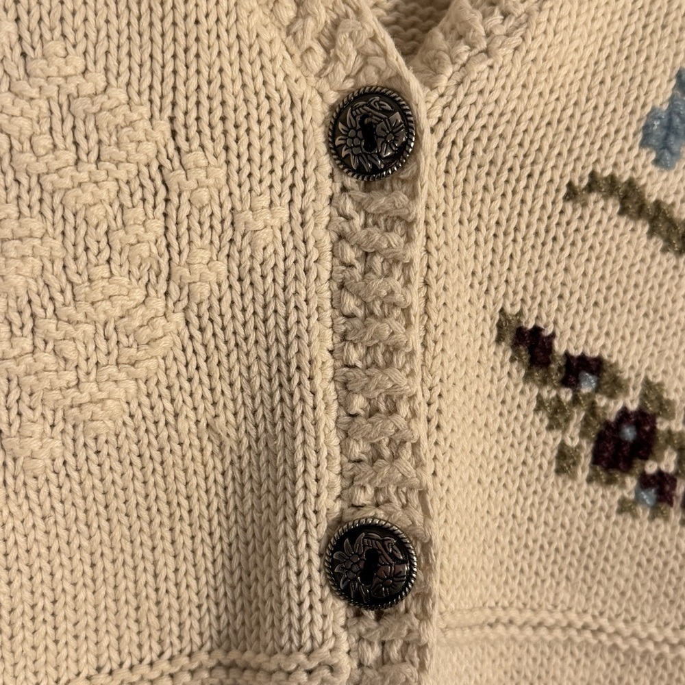 Vintage Alfred Dunner Womens Cream Embroidered Button Cardigan Size Petite Small - Picture 8 of 16